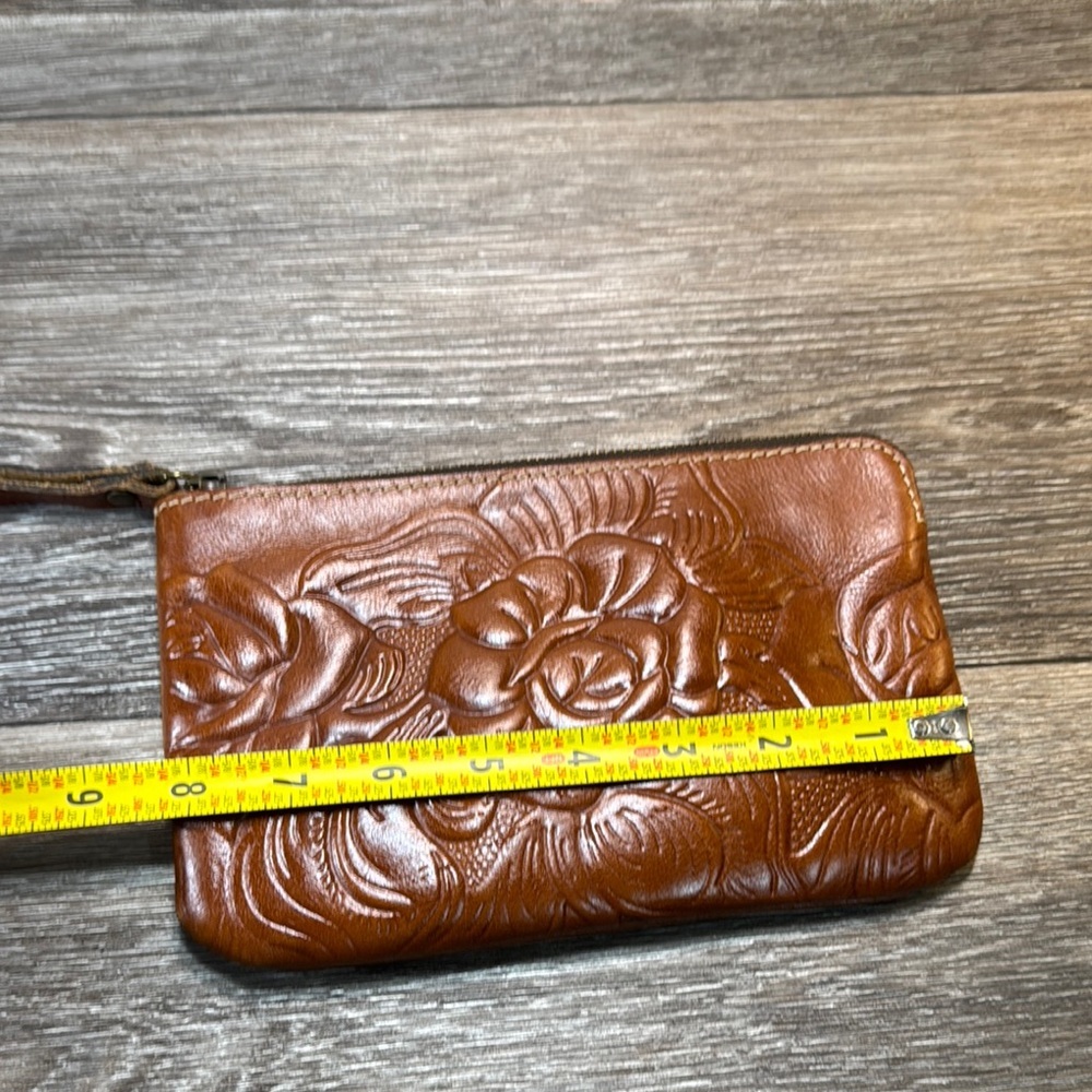 Patricia Nash Brown Leather Wristlet - Picture 4 of 5